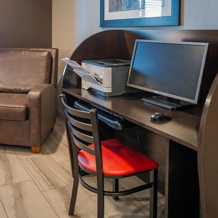 My Place Hotel-Watertown, Sd Bagian luar foto