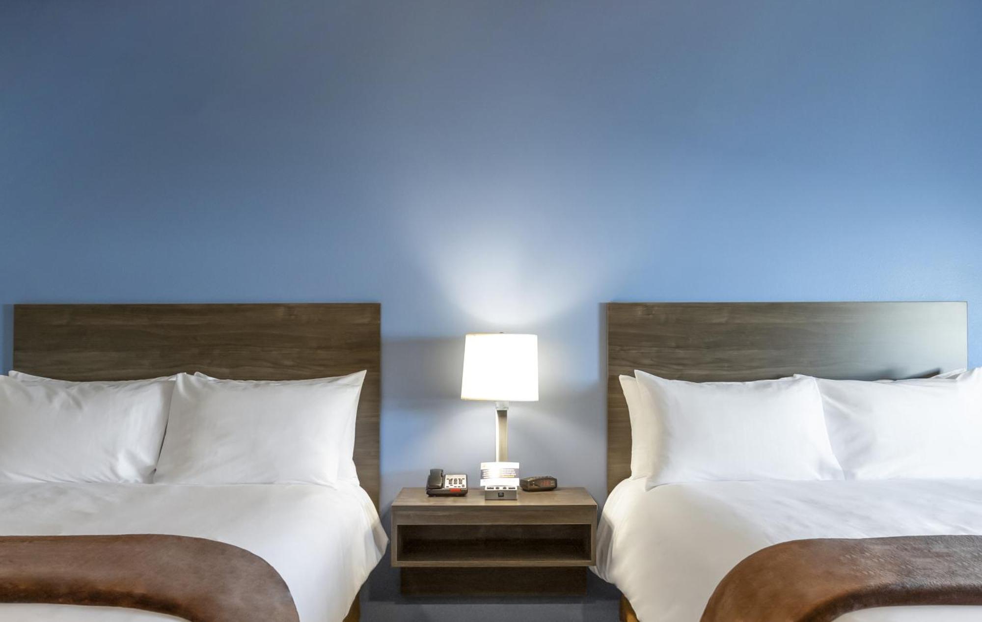 My Place Hotel-Watertown, Sd Bagian luar foto